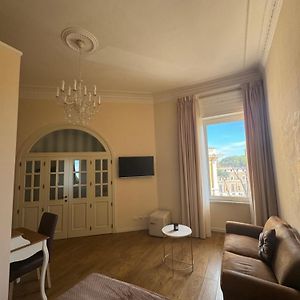 Uitgebreide Kamer met een Queen Size Bed
